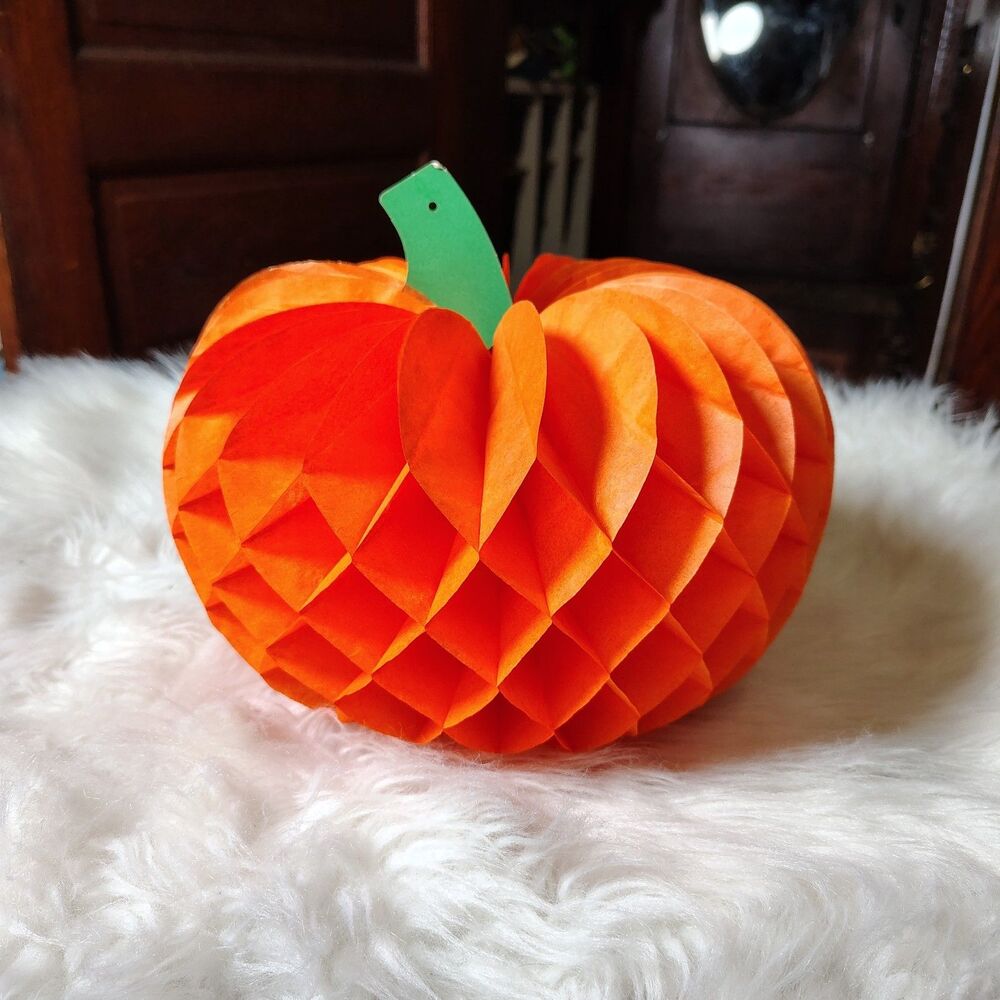 VTG 1976 Beistle Co. Honeycomb Tissue Paper Pumpkin Decoration